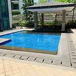 Two Palm Tree Villas Condominium - Studio 8A With Balcony - Across Terminal 3 Airport
