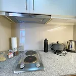 Luxury 1Br Across Okada, Solaire