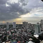 La Suitez 1420 I Skyline Views & Luxe Stay Near Moa