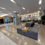 1Br With Balcony Condotel In Moa Complex, Entertainment City, Near Naia, Free Wifi, Netflix