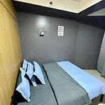 Kathys Crib Family Suite Room