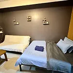 Kathys Crib Family Suite Room