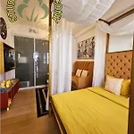 Simply Cozy At Trees Residences - Studio Balcony