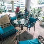 Chic Floating Penthouse Makati Gym Air Condo Gym Swim Park 300Mb