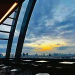 2 Bedroom 2 Bath Condo With Netflix And Karaoke Near Mrt Edsa