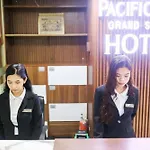 Pacific Bay Grand Suites