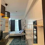 Jl Suites Staycation In Mckinley Hill