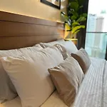 Greenbelt With Wifi, Pool And Gym