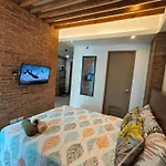 Across Airport Hotel 7D By Ldn