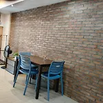 Across Airport Hotel 7D By Ldn