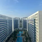 Sea Residences 2Br Pool View Unit For 4-8 Pax - Beehive Stay Moa
