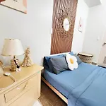 Francine Deluxe Studio
