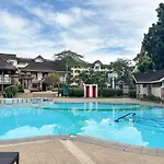 Cozy 2Br Condo Free Pool Access
