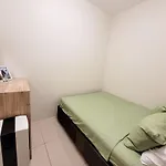 An-Dy\'S Point, Field Residences