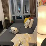 Funky Hq - 1Br Eastwood Global Plaza