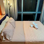 Bgc One Uptown 2Bedroom With Balcony And 1 Free Parking