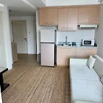 Condo Roughly 30 Mins From Naia With View Of Greenhills