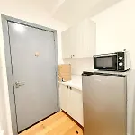 Studio Unit Staycation Near Rockwell Mandaluyong Free Pool Access