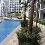 Star Home - Shore 2 Residences