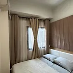 2Br Unit In Smdc Shore 3 With Pool Access