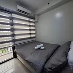 Spacious Big Room With Pool View