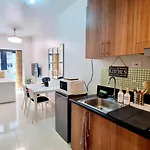 Shore 3 Residences Mall Of Asia Pool View Netflix Free Wifi