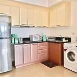 Luxury Bgc Condo Near Venice Mall #Vlra22E