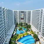 Cozy Staycation Near Naia And Moa By Aiza