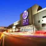 Premium 1Bedroom Condo Unit Near Airport, Moa, Casinos, Sm Bicutan