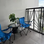 Admiral Baysuites Apartment Staycation