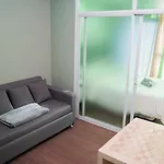 Beautiful 1-Bedroom Condo In Makati - Pool, Gym & Near Airport