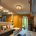 Family Room Big Balcony Pool View 2F