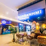 Chic Romantic Getaway Makati Studio One Br Two Br Swim Gym 300 Mb