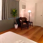 Miranamin Nest Liryo Suite - Historical Home, Shared Kitchen