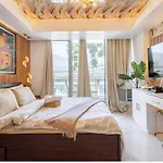 Miami Suites