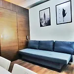City Skyline View 53F-Air Residences