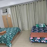 Kylie And Drew Room Near Airport