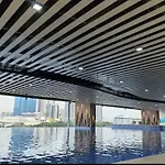 Cozy Hmlet Manila, Near Poblacion Makati Nightlife, Free Pool & Gym Access