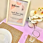 Scandi-Style & Organic Condo Shore 3 Moa