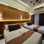 Modern Condotel 2Br Near Moa