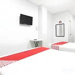 Oyo 152 Sangco Condotel