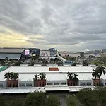 Sea Residences Mall Of Asia- Jerson