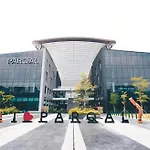 Luxury Hotel Near City Of Dreams Solaire Naia Moa- City Of Bridge