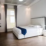Full-Serviced Residential Apartment In Uptown, Bgc