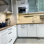 Full-Serviced Residential Apartment In Uptown, Bgc