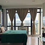 Gramercy Luxe Studio W Balcony And City View - Pet Friendly, Unli Pool & Gym