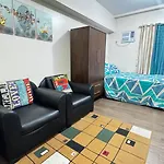 La Suitez 1420 I Skyline Views & Luxe Stay Near Moa