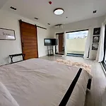 Entire Luxe Penthouse For Private Parties