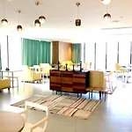Modern Luxury Central Netflix