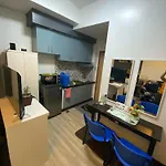 19F W Nflix & Balcony Near Rob, Pgh, Acc Usm&Slmc